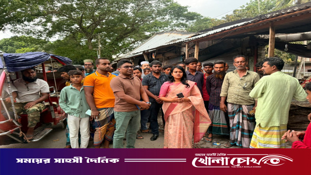 আলফাডাঙ্গায় অগ্নিকাণ্ডে ক্ষতিগ্রস্ত ব্যবসায়ীদের পাশে থাকার আশ্বাস ইউএনও রিফাত নূর মৌসুমী