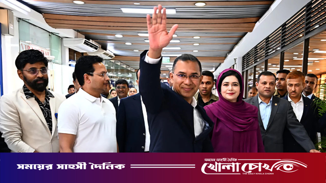 প্রথম রাষ্ট্রীয় সফরে মালয়েশিয়ার উদ্দেশে ঢাকা ছাড়লেন প্রধানমন্ত্রী তারেক রহমান