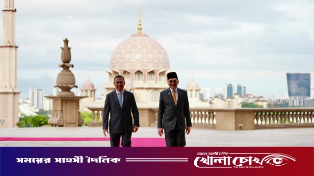 প্রধানমন্ত্রী তারেক রহমানকে উষ্ণ অভ্যর্থনা আনোয়ার ইব্রাহিমের