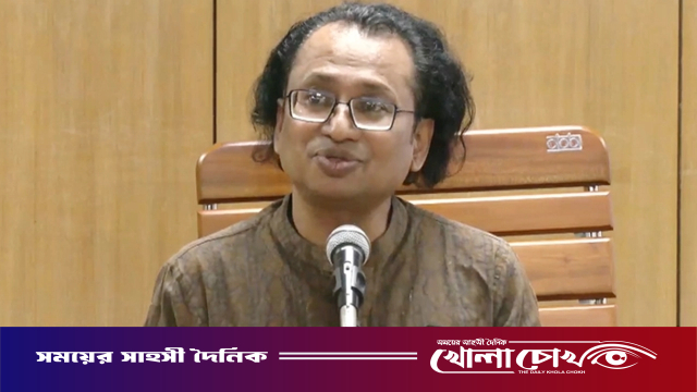 আওয়ামী লীগ নিষিদ্ধ হবে কি না, সিদ্ধান্ত নেবেন আদালত: তথ্য উপদেষ্টা