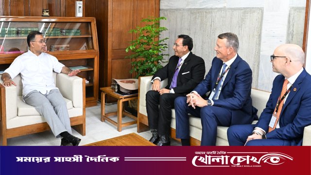 বাংলালিংককে ইন্টারনেটের দাম কমানোর আহ্বান প্রধানমন্ত্রীর