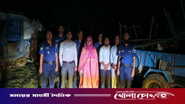 ফরিদপুরে ৬ লাখ টাকার অবৈধ চায়না দুয়ারি জাল পুড়িয়ে ধ্বংস