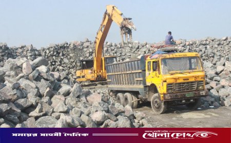 দিনাজপুরের মধ্যপাড়া খনি থেকে ফের পাথর উত্তোলন শুরু