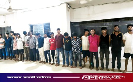 টঙ্গীতে মাদকবিরোধী অভিযানে বাধা, সাউন্ড গ্রেনেড ফাটিয়ে ছত্রভঙ্গের পর গ্রেপ্তার ২০