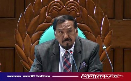 কাতার থেকে দেশে ফিরেছেন স্পিকার