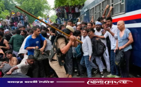 দিল্লিতে পুলিশের সঙ্গে আন্দোলনকারীদের ফের সংঘর্ষ, বন্ধ ইন্টারনেট