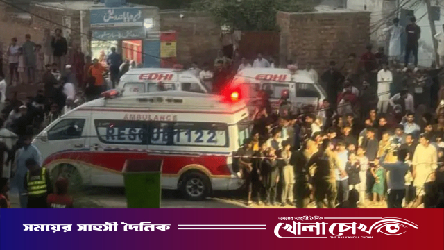 পাকিস্তানে কোচিং সেন্টারের ছাদ ধসে ১৪ শিশুর মৃত্যু
