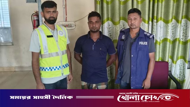 দৌলতপুরে অস্ত্র, গুলি ও ইয়াবাসহ যুবক আটক