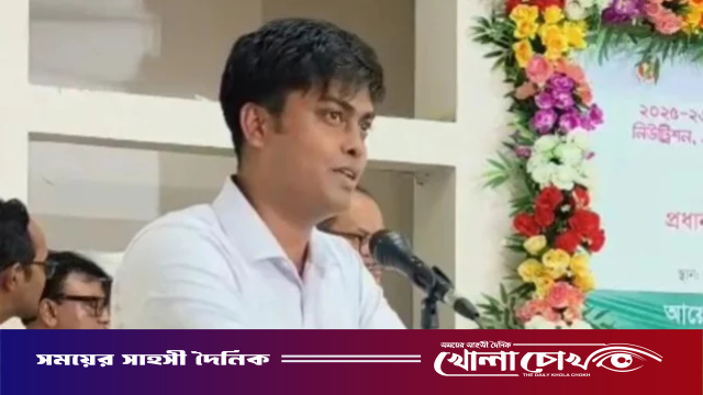 ৩ মিনিটের বক্তব্যে বাণিজ্যমন্ত্রীকে ৮৬ বার ‘স্যার’ বললেন কৃষি কর্মকর্তা