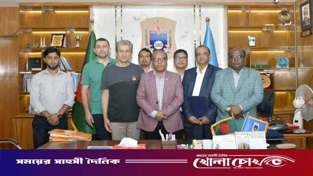 তুরস্কের তিন শিক্ষককে নোবিপ্রবি উপাচার্যের সনদ ও স্মারক প্রদান