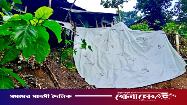 নিদ্রাহীন রাত কাপ্তাইবাসীর: রিটার্নিং ওয়াল না থাকায় সড়ক ও বসতভিটা ধসের মুখে