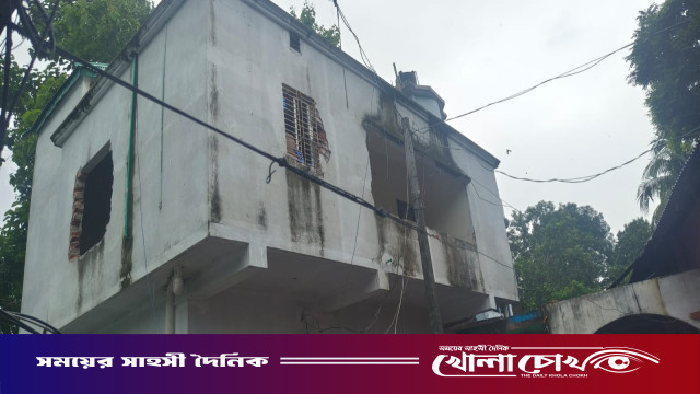 আলফাডাঙ্গায় কলেজ ছাত্র নিহত জেরে প্রতিপক্ষের বাড়িতে হামলা, ভাঙচুর ও লুটপাটের অভিযোগ