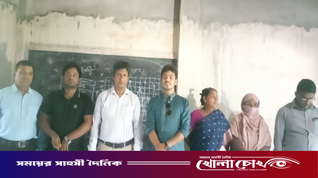 মাগুরায় আলহাজ্ব কাজী আব্দুল ওয়াহেদ মাধ্যমিক বিদ্যালয়ের সংস্কার কাজ পরিদর্শন
