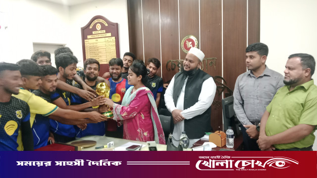 আলফাডাঙ্গা গোল্ডকাপ ফাইনাল ঘিরে উত্তেজনা: বিক্ষোভ-অবরোধের পর ওয়াকওভারে পৌরসভা-২ চ্যাম্পিয়ন