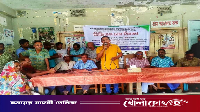 আগৈলঝাড়ায় দুর্যোগে ক্ষতিগ্রস্ত ৫৫০ অতিদরিদ্র পরিবারের মাঝে ভিজিএফের চাল বিতরণ