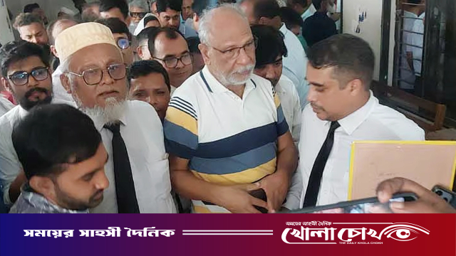 গ্রেপ্তার না করলে নিজেই আত্মসমর্পণ করবেন লতিফ সিদ্দিকী
