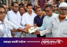 সদরপুরে অগ্নিকাণ্ডে ক্ষতিগ্রস্ত ৪ দোকানি পেলেন ৯০ হাজার টাকার অনুদান