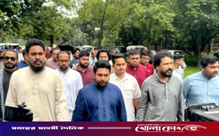 জুলাই গণঅভ্যুত্থান স্মৃতি জাদুঘরে এনসিপি নেতারা