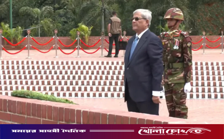 জাতীয় স্মৃতিসৌধে বীর শহীদদের প্রতি রাষ্ট্রপতির শ্রদ্ধা