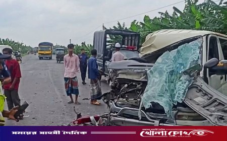 ভাঙ্গায় বাস-অ্যাম্বুলেন্স মুখোমুখি সংঘর্ষ: দুমড়েমুচড়ে গেল অ্যাম্বুলেন্স, আহত ৪