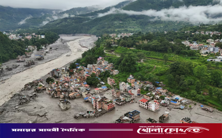 'আমি আমার জীবনসঙ্গীর হাত ধরে রেখেছিলাম, কিন্তু স্রোত তাকে ভাসিয়ে নিয়ে গেল’