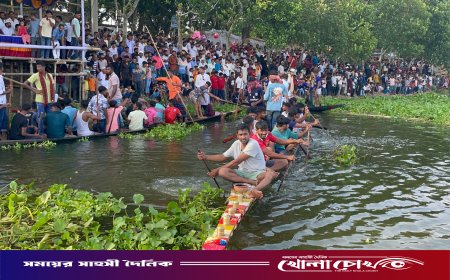 বৈঠার ছন্দে মুখর আষাঢ়ের বিল: সালথায় ঐতিহ্যবাহী নৌকা বাইচ ও গ্রামীণ মেলা