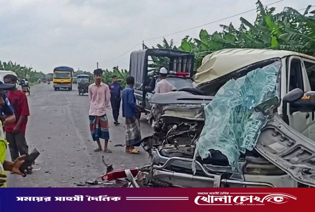 ভাঙ্গায় বাস-অ্যাম্বুলেন্স মুখোমুখি সংঘর্ষ: দুমড়েমুচড়ে গেল অ্যাম্বুলেন্স, আহত ৪