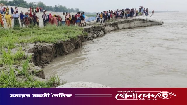 দৌলতপুরে পদ্মার পাড় ধসে শিশু নিখোঁজ, চলছে যৌথ উদ্ধার অভিযান