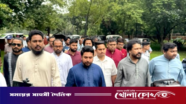 জুলাই গণঅভ্যুত্থান স্মৃতি জাদুঘরে এনসিপি নেতারা