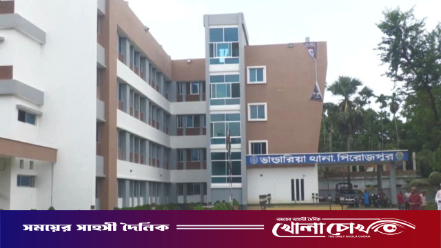 ঘুন পোকার গুঁড়োর সূত্রে ১৬ ঘণ্টায় ক্লুলেস হত্যা রহস্য উন্মোচন, স্ত্রী ও ৩ ছেলে গ্রেফতার