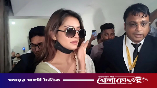 একটি শাড়ির জন্য আদালতে আসা কাম্য নয়: তানজিন তিশা
