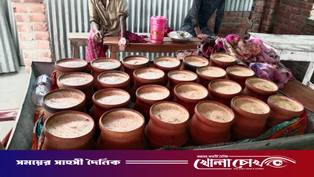 আলফাডাঙ্গায় টক দইয়ের স্বাদে ‘নাসির বাজার’, সুনাম ছড়াচ্ছে দূর-দূরান্তে