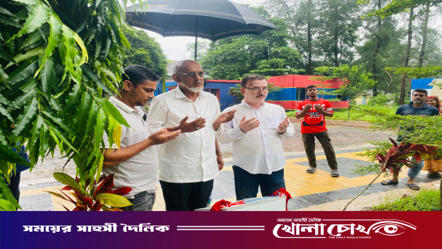 পিরোজপুরের ঐতিহ্যবাহী ডিসি পার্কের সংস্কার ও উন্নয়ন কাজের উদ্বোধন