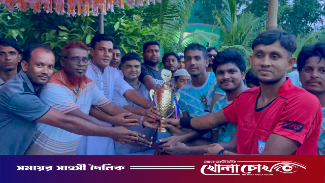 সালথায় যুবসমাজকে মাঠমুখী করতে প্রীতি ফুটবল ম্যাচ: অবিবাহিত দল বিজয়ী