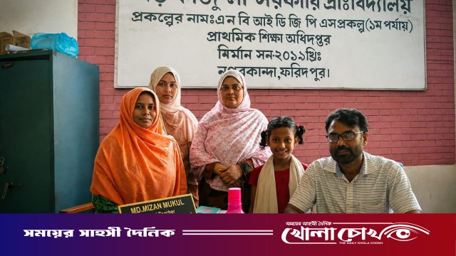 পেটের দায়ে থামল শৈশব: শিক্ষকের দেওয়া ১০ টাকার দুল স্মৃতিতে নিয়ে ঢাকার পথে কেয়া-আয়শা