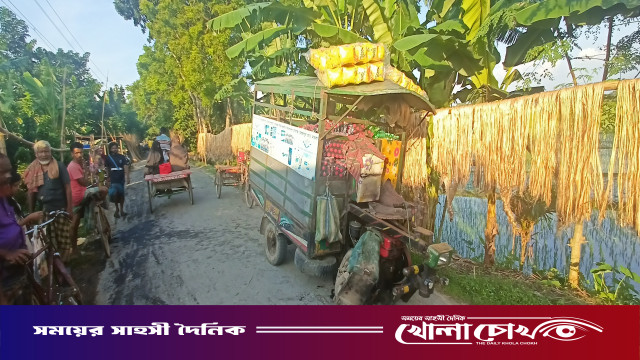 মহম্মদপুরে চলন্ত নসিমনের ফর্ক ভেঙে চালকের মৃত্যু