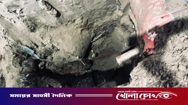 তিতাস কর্মচারীর পাহারায় রাতের আঁধারে যাত্রাবাড়ীতে গ্যাসের অবৈধ লাইন
