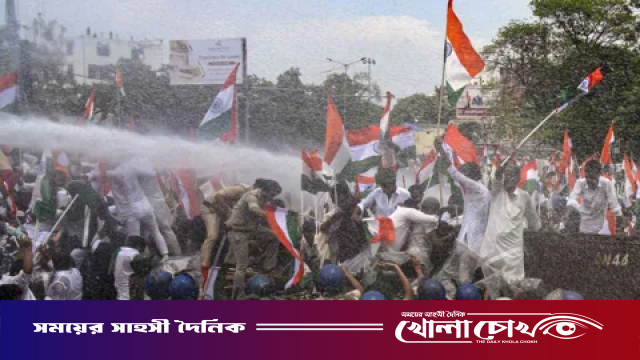 প্রশ্নফাঁসের ঘটনায় এবার ভারতের আরেক রাজ্য উত্তাল, পুলিশ-শিক্ষার্থী সংঘর্ষ