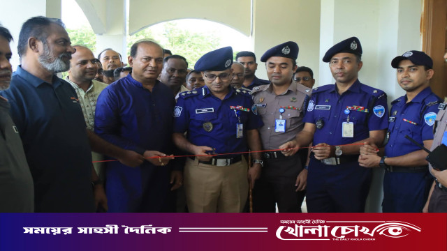 বেগমগঞ্জের বাংলাবাজারে অস্থায়ী পুলিশ ক্যাম্পের উদ্বোধন
