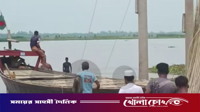 কুষ্টিয়ায় পদ্মায় ফুটবল খেলতে গিয়ে মাদ্রাসাছাত্র নিখোঁজ, জীবিত উদ্ধার ১