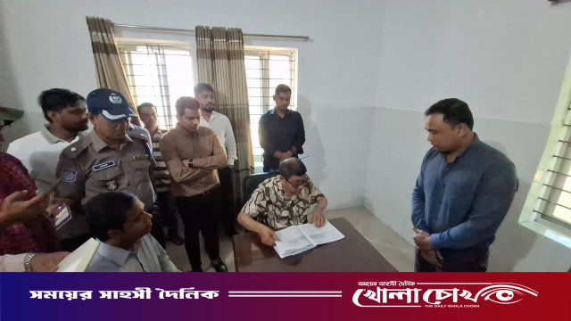চরভদ্রাসন উপজেলা স্বাস্থ্য কমপ্লেক্স পরিদর্শনে স্বাস্থ্যমন্ত্রী: দ্রুত ১৫১ শয্যায় উন্নীতের আশ্বাস