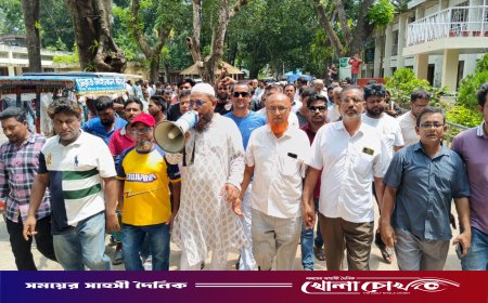 সদরপুরে চরবিষ্ণুপুর ইউনিয়ন পরিষদ ভবন খেজুরতলায় নির্মাণের দাবিতে মানববন্ধন