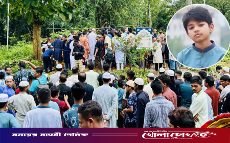 সবাইকে কাঁদিয়ে চিরনিদ্রায় শায়িত অপ্রতিম