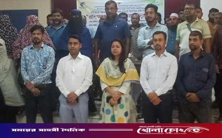 ফরিদপুরে প্রত্যাগত অভিবাসীদের কৃষি ও খামার ব্যবস্থাপনা বিষয়ক প্রশিক্ষণের সনদ বিতরণ