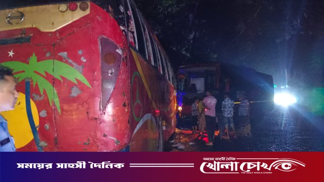 ফরিদপুরে দুই ট্রাকের মুখোমুখি সংঘর্ষ, চালক আহত