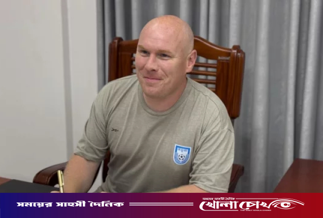 বরখাস্তের ৪ দিন পর বাংলাদেশের বিতর্কিত কোচ বললেন- ‘মেরে ফেলার হুমকি পেয়েছি’
