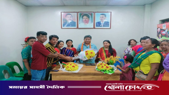 রোয়াংছড়িতে ফুলেল শুভেচ্ছায় সিক্ত জেলা পরিষদ সদস্য মাওসেতুং তঞ্চঙ্গ্যা, হাসপাতাল পরিদর্শন