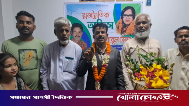 হেলিকপ্টারে জন্মভূমিতে ফিরলেন প্রবাসী বাবুল মিয়া: চান্দুরায় ফের চেয়ারম্যান পদে লড়ার ঘোষণা