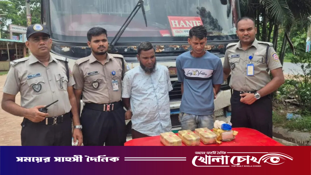 পটিয়ায় বাস থেকে ৪০ হাজার ইয়াবাসহ চালক ও হেলপার গ্রেপ্তার