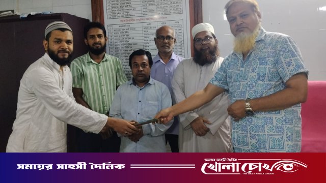 কর্মচারীর দুঃসময়ে মানবিকতার দৃষ্টান্ত: পাশে দাঁড়ালেন সদরপুর সরকারি কলেজের শিক্ষকরা